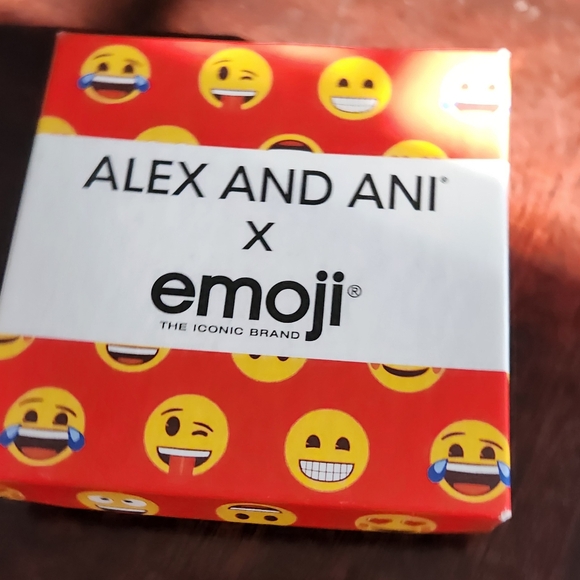 Alex and Ani X emoji best friends bracelet - Picture 2 of 4